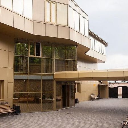 Imperiya Hotel Khmel'nyts'kyy Exterior photo