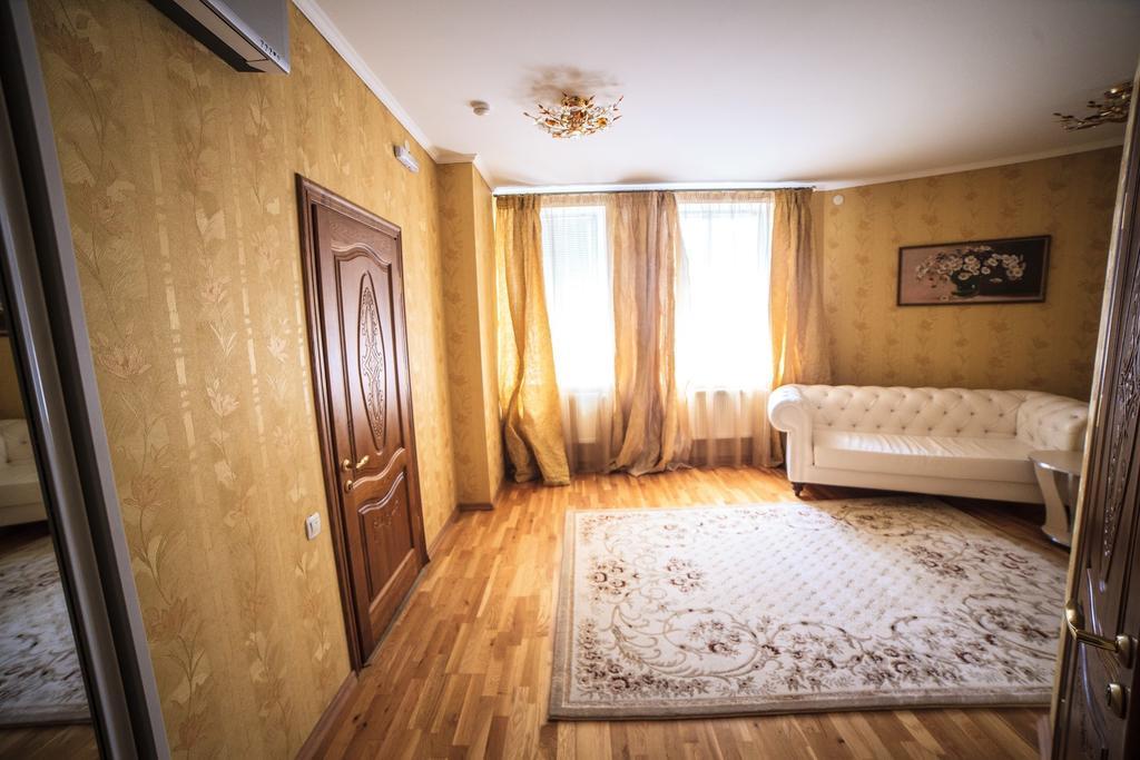 Imperiya Hotel Khmel'nyts'kyy Room photo