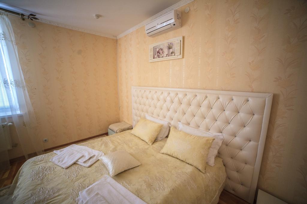 Imperiya Hotel Khmel'nyts'kyy Room photo